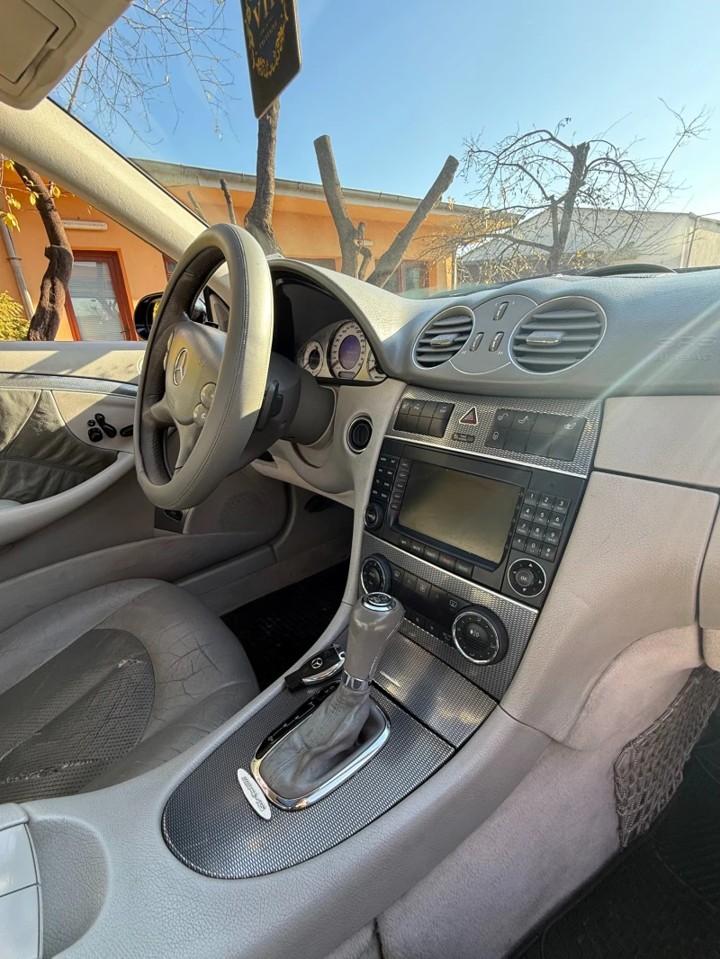 Mercedes-Benz CLK 240, снимка 15 - Автомобили и джипове - 52778156