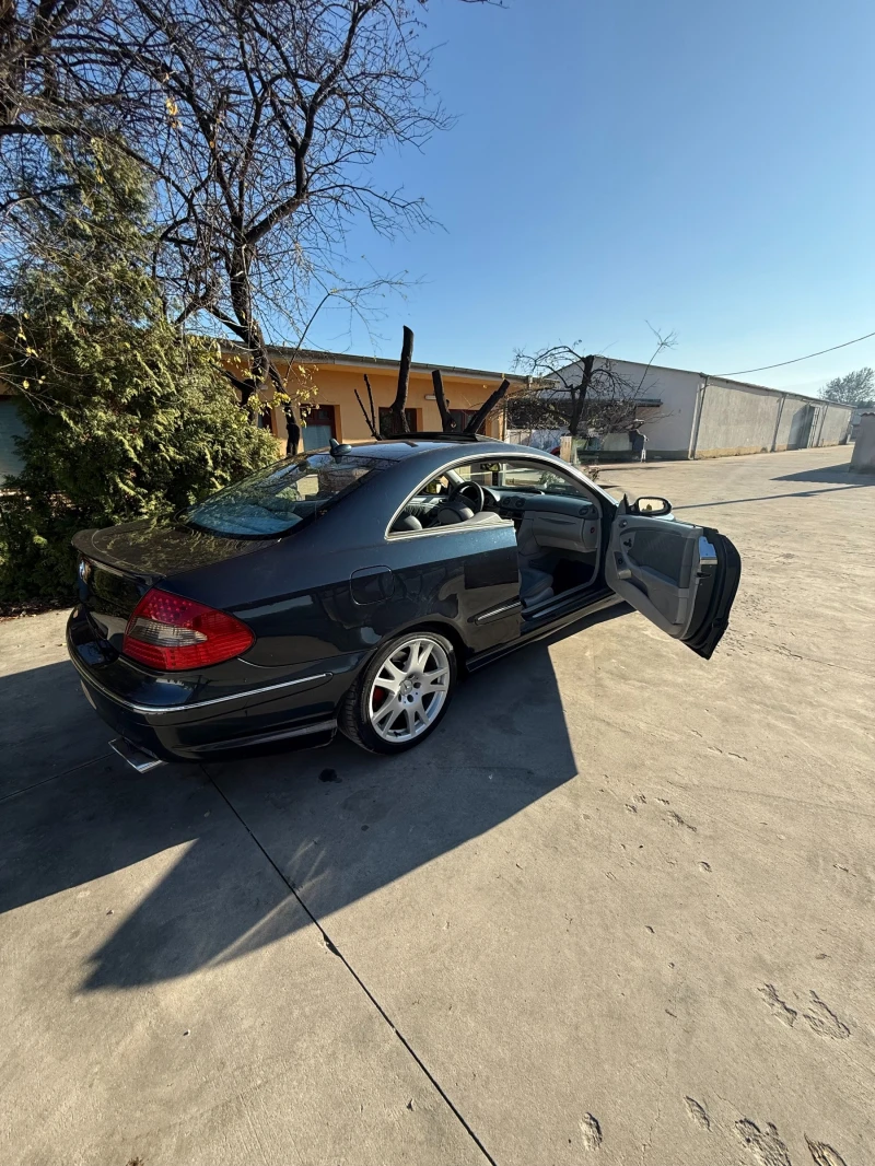 Mercedes-Benz CLK 240, снимка 11 - Автомобили и джипове - 52778156