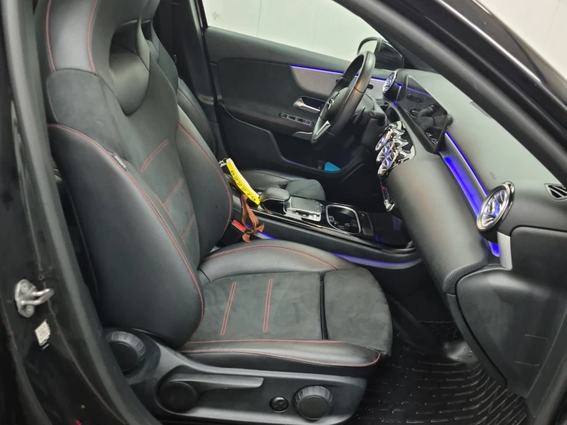 Mercedes-Benz A 250 * * CARFAX * * АВТО КРЕДИТ * * , снимка 11 - Автомобили и джипове - 52817328