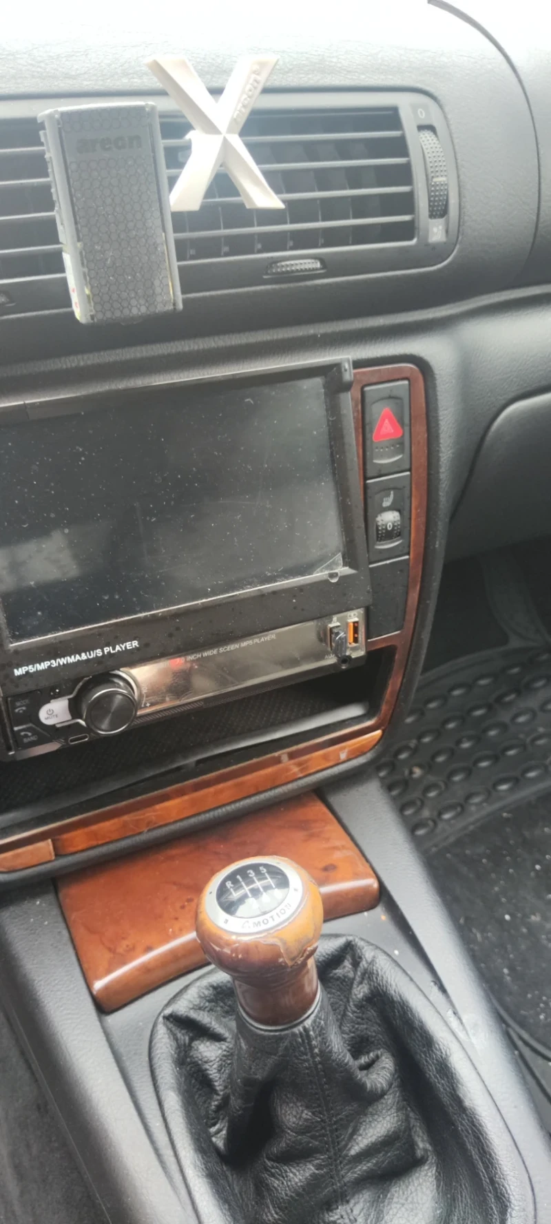 VW Passat 1.9TDI, снимка 5 - Автомобили и джипове - 53344577