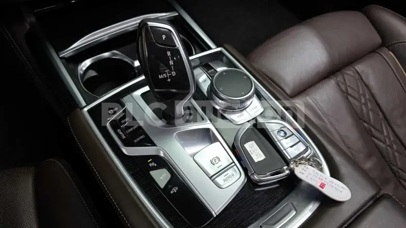 BMW 740 M Packet* следене на ленти* подгреви, снимка 9 - Автомобили и джипове - 54064233