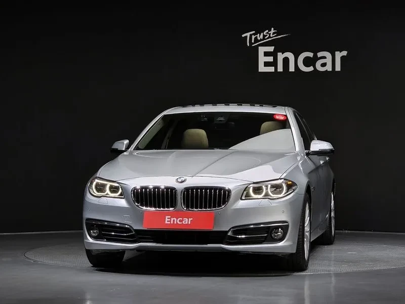 BMW 520 i - САМО 30% АВАНС, снимка 3 - Автомобили и джипове - 55803153