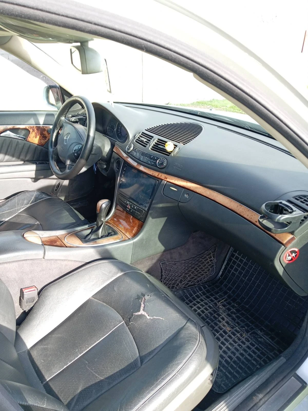 Mercedes-Benz E 270 270CDI  - изображение 8