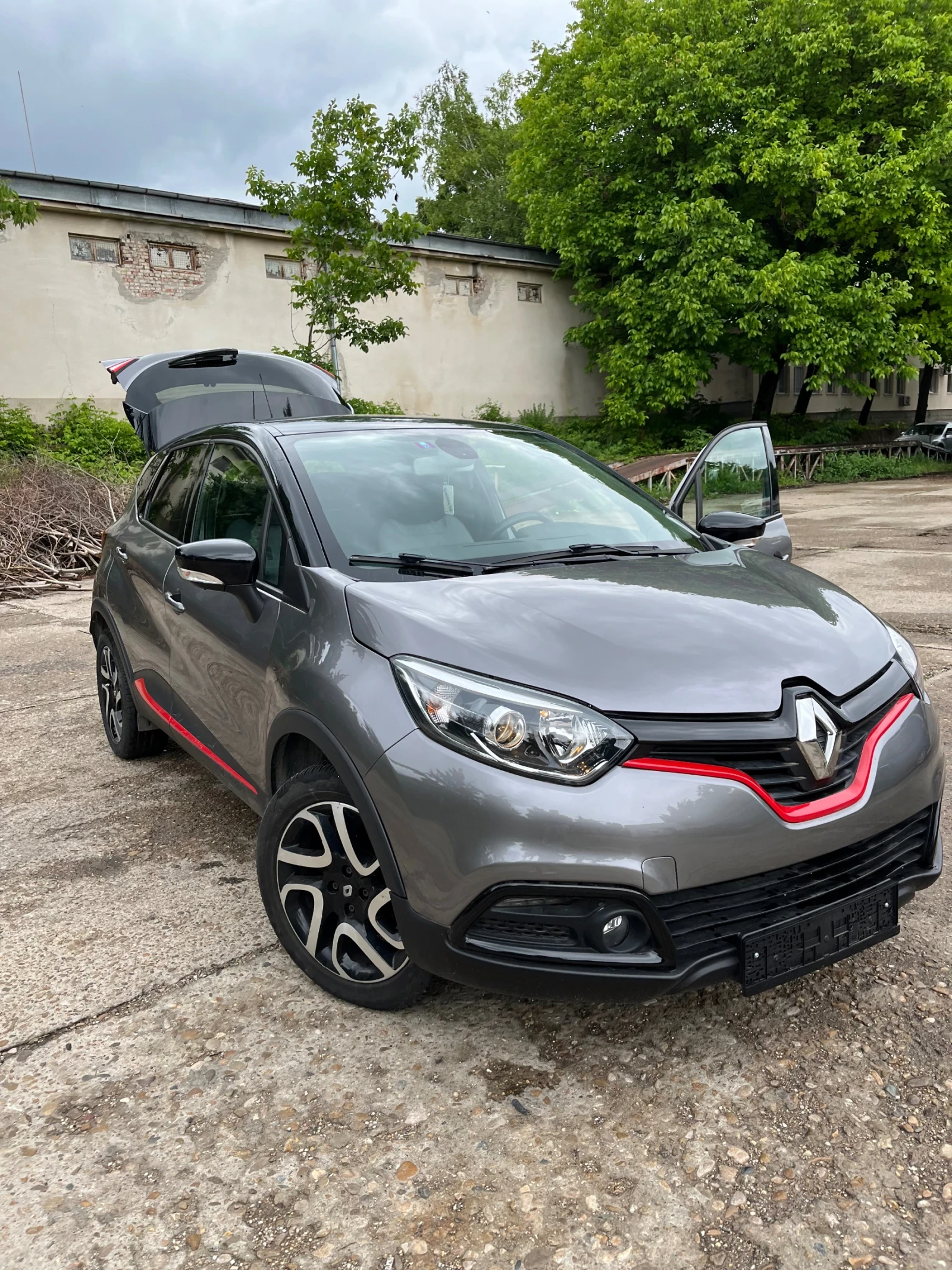 Renault Captur 1.2 TCE АВТОМАТИК - изображение 2