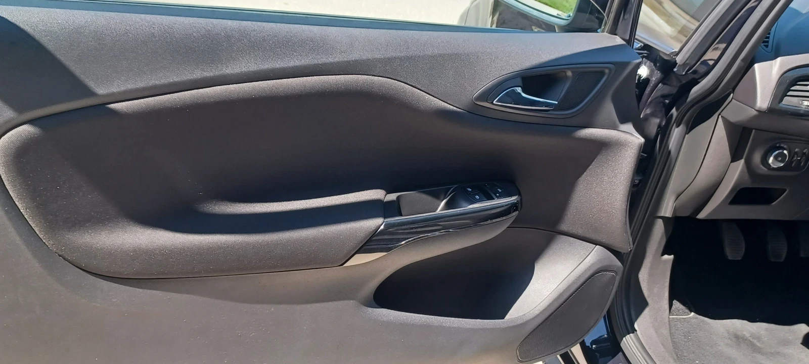 Opel Corsa 1.4i - изображение 5