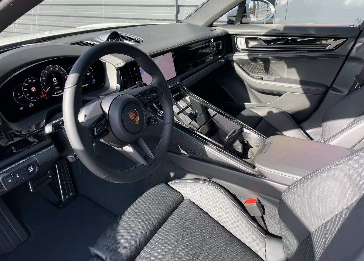 Porsche Panamera 4 E-Hybrid - изображение 5