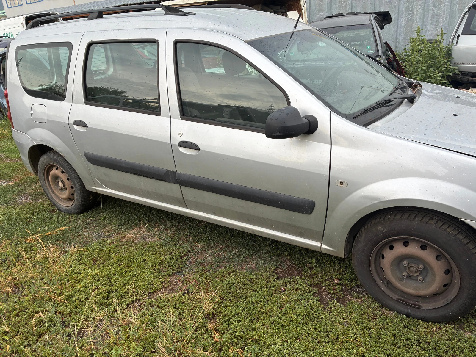 Dacia Logan 1, 5dci на части - изображение 2
