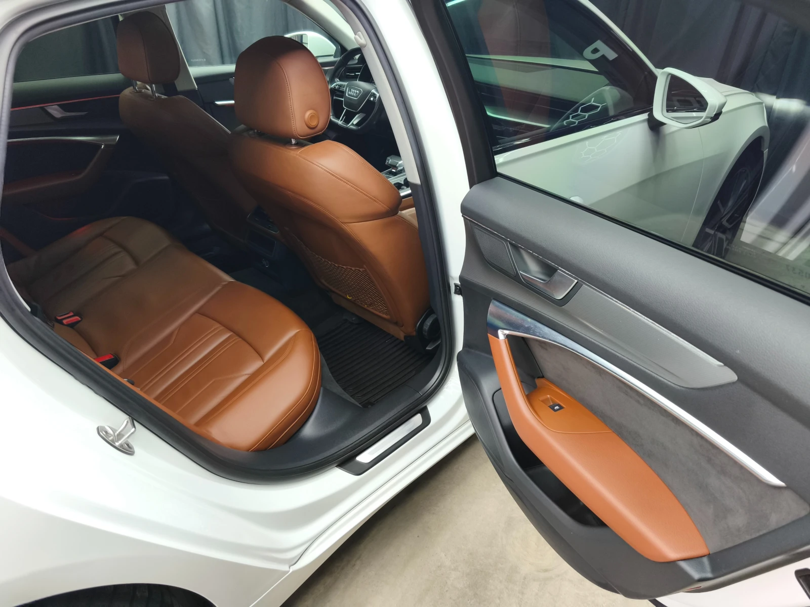 Audi A6 50TDI 286k.c Quattro - изображение 10