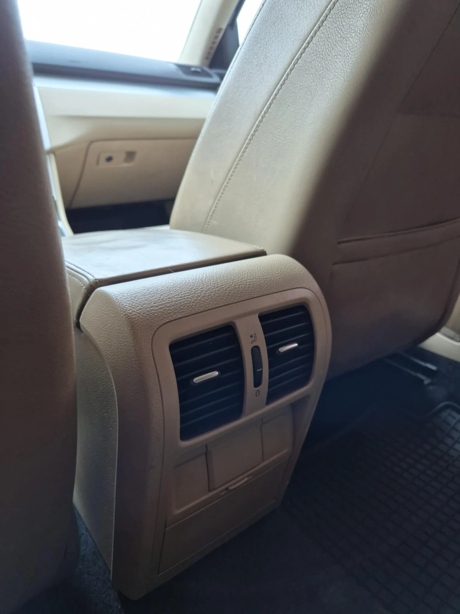 VW Passat 6скорости 🔝, снимка 17 - Автомобили и джипове - 53886554