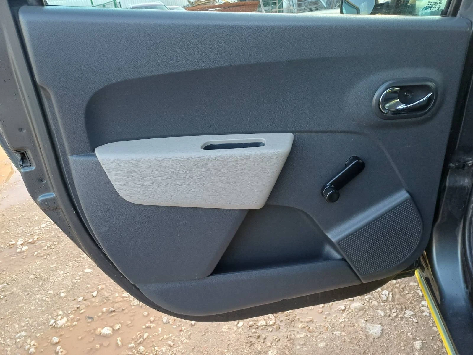 Dacia Lodgy 1.6 = 83�� = ��� = ���������� | Mobile.bg � ����������� 11