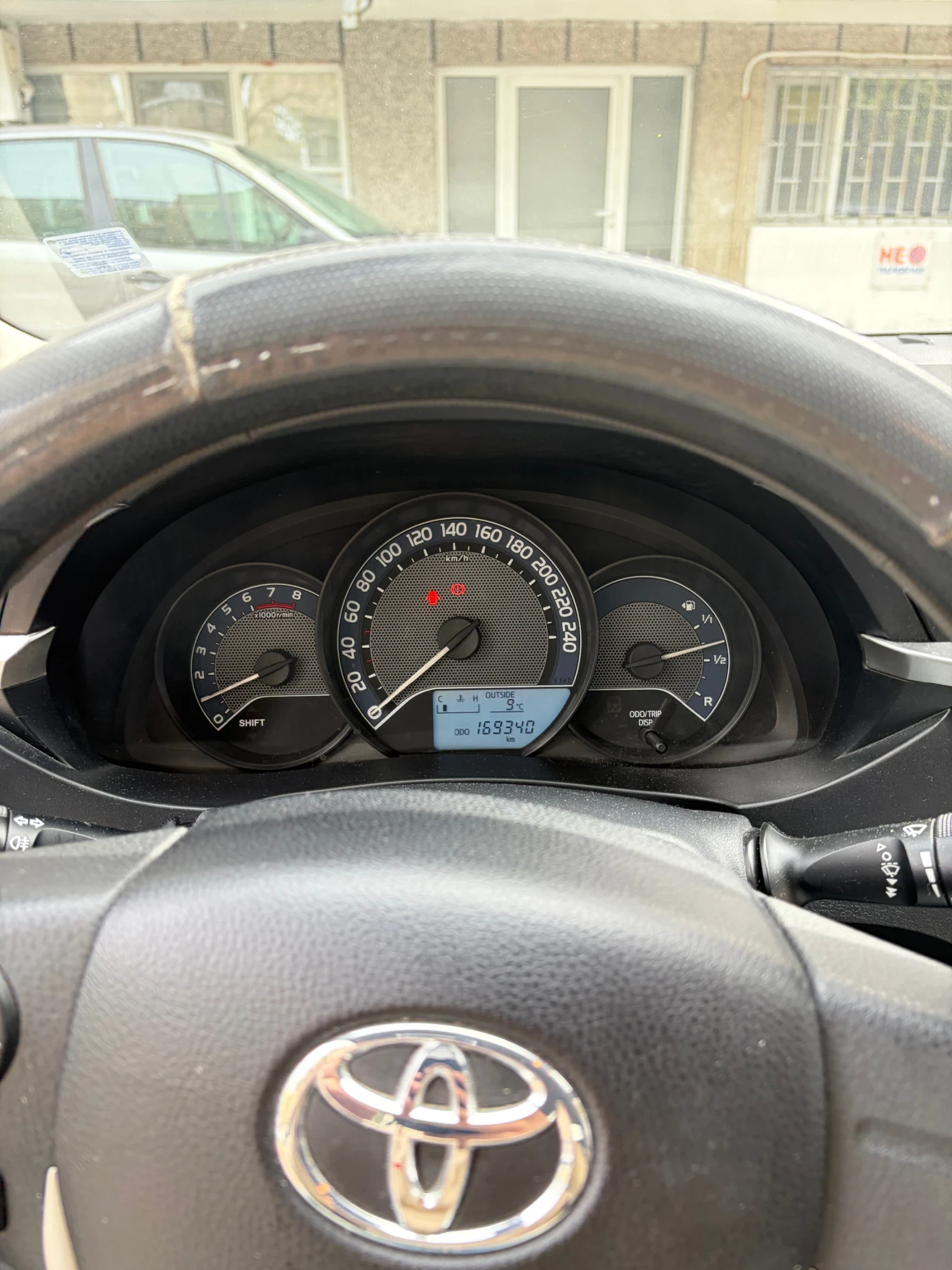 Toyota Corolla | Mobile.bg � ����������� 10