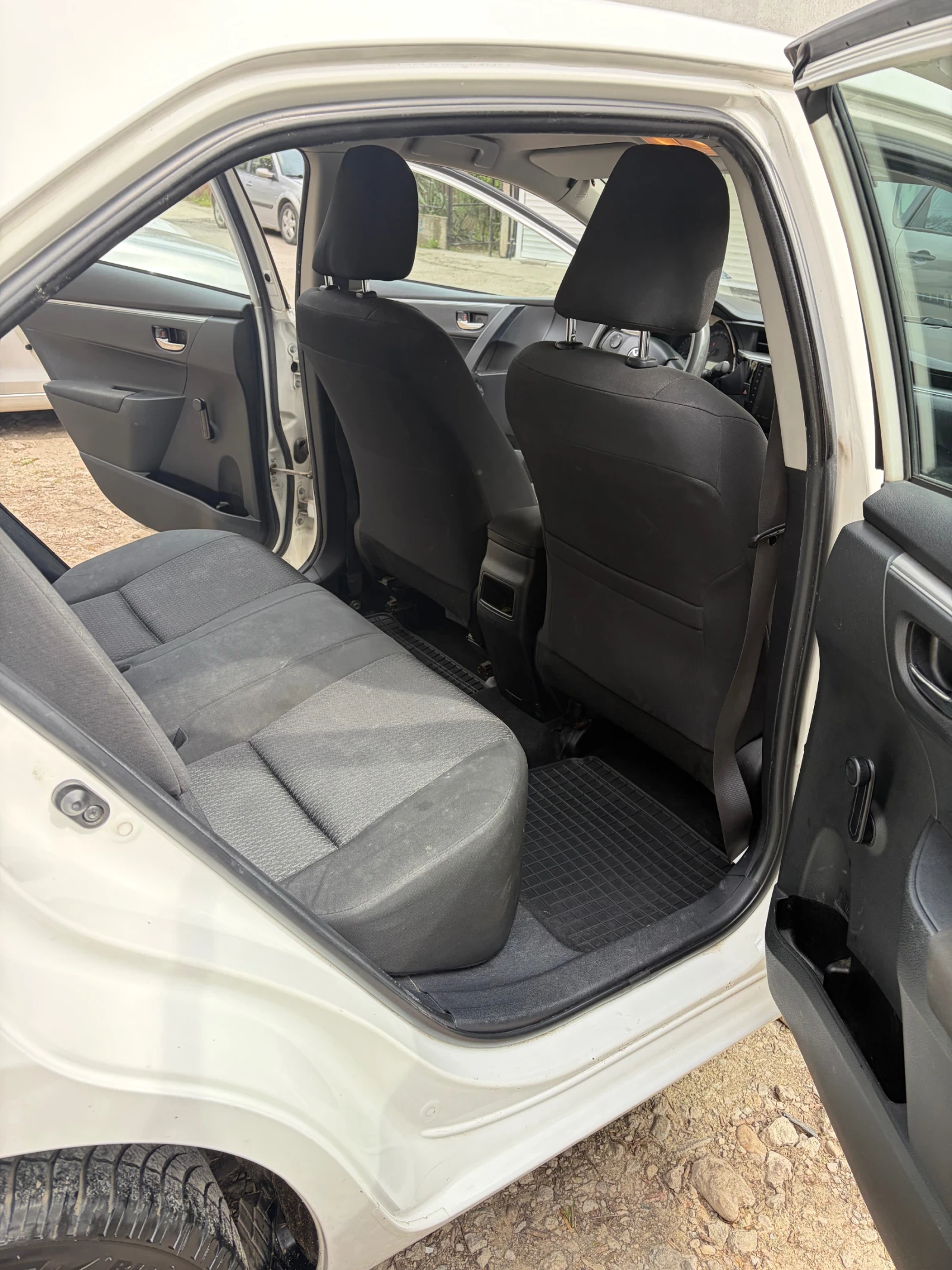 Toyota Corolla | Mobile.bg � ����������� 2