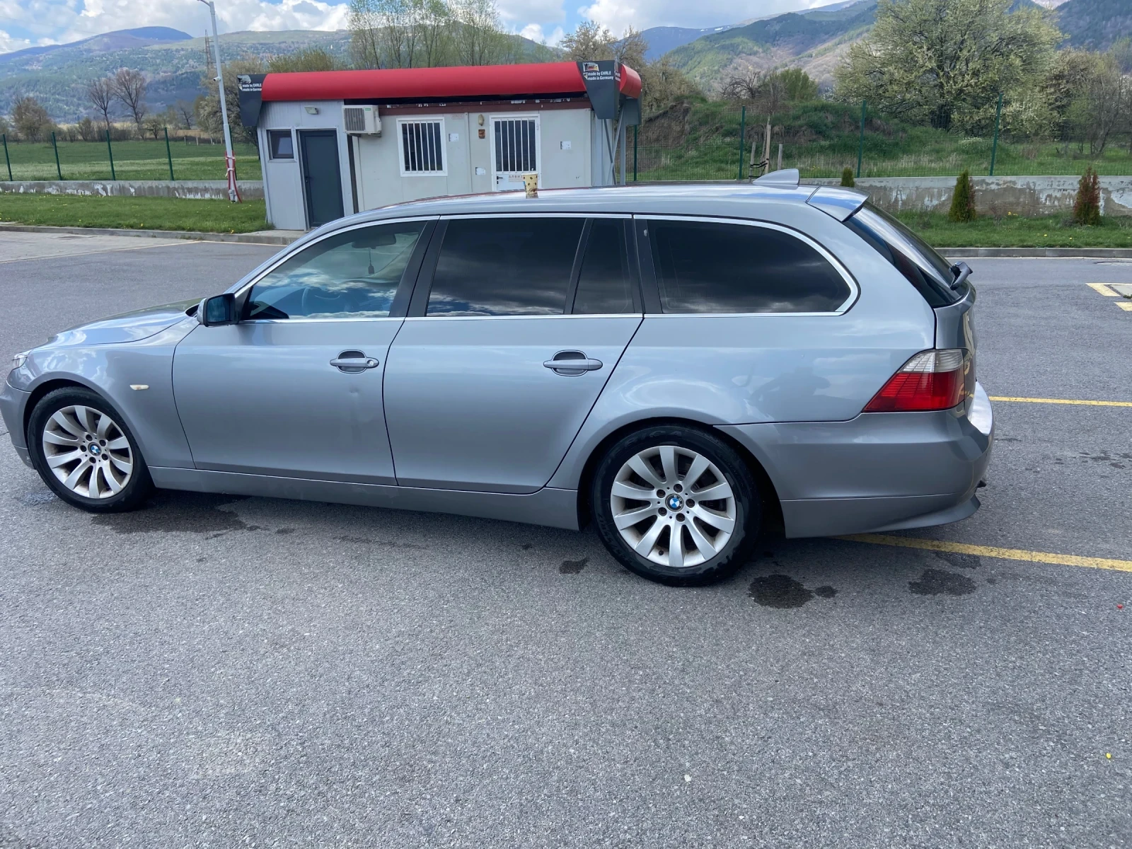 BMW 525, снимка 2 - Автомобили и джипове - 54237143