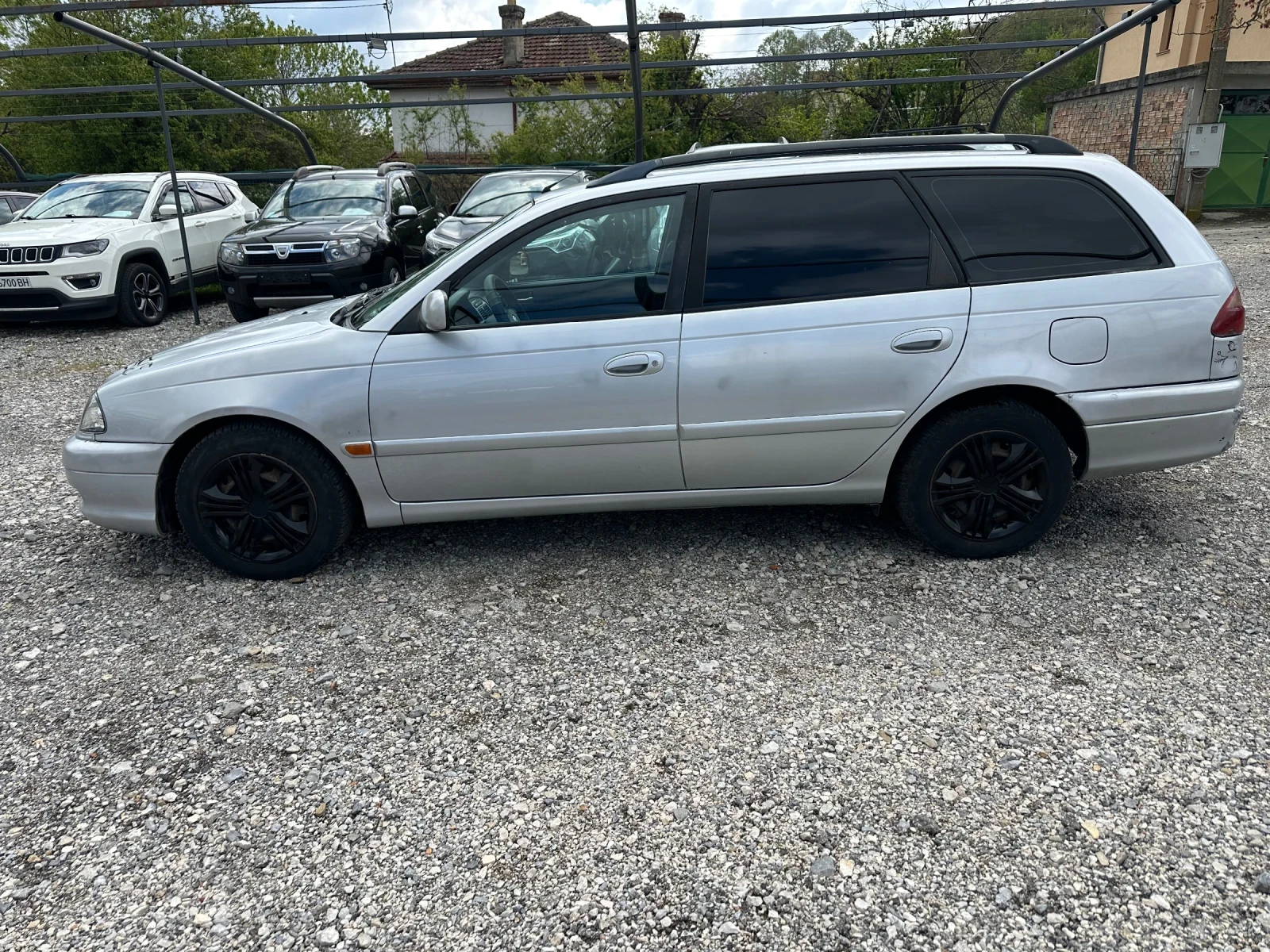 Toyota Avensis 2.0 i ГАЗ BRC КЛИМА , снимка 2 - Автомобили и джипове - 54395774