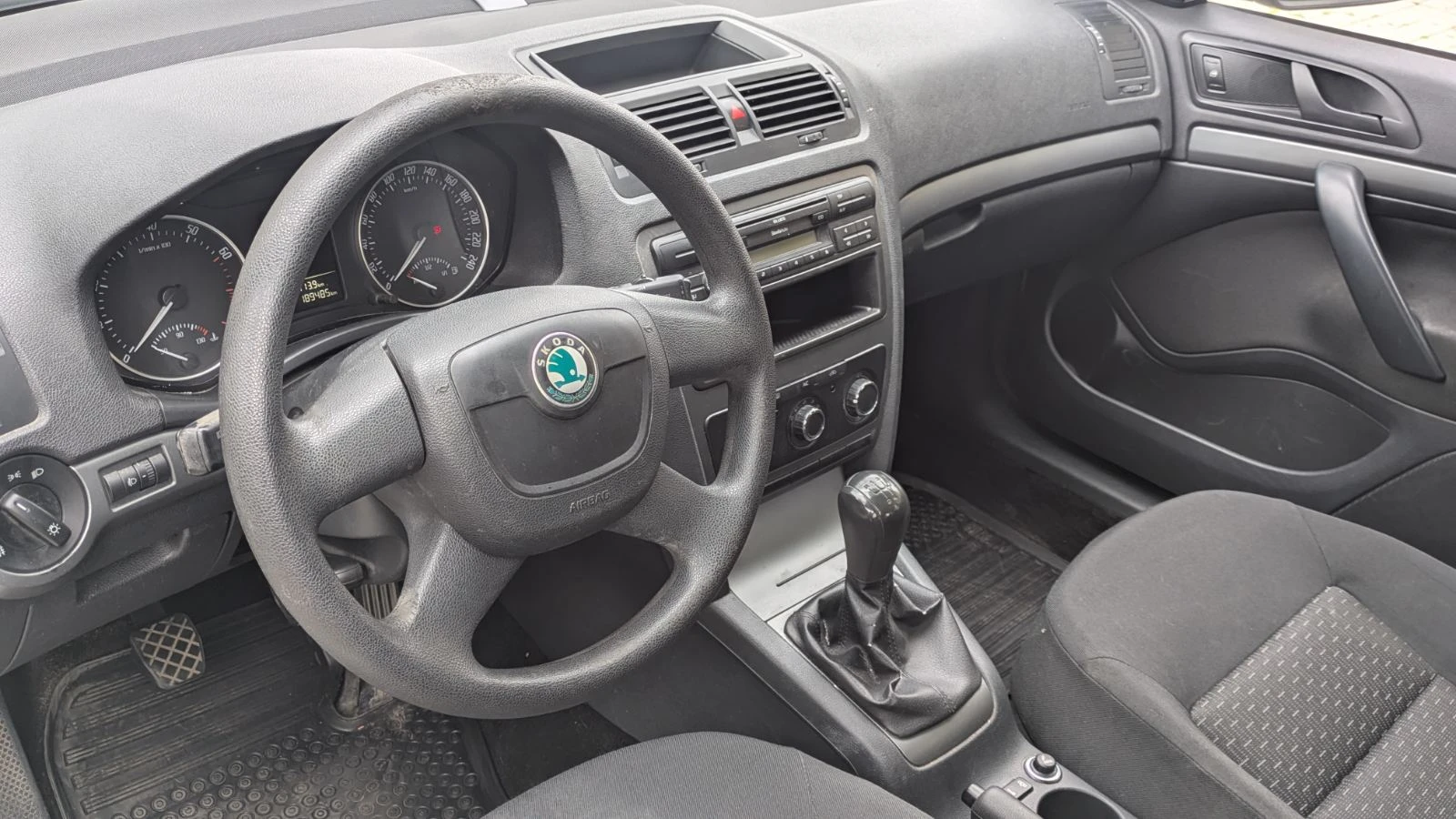 Skoda Octavia, снимка 4 - Автомобили и джипове - 54422686