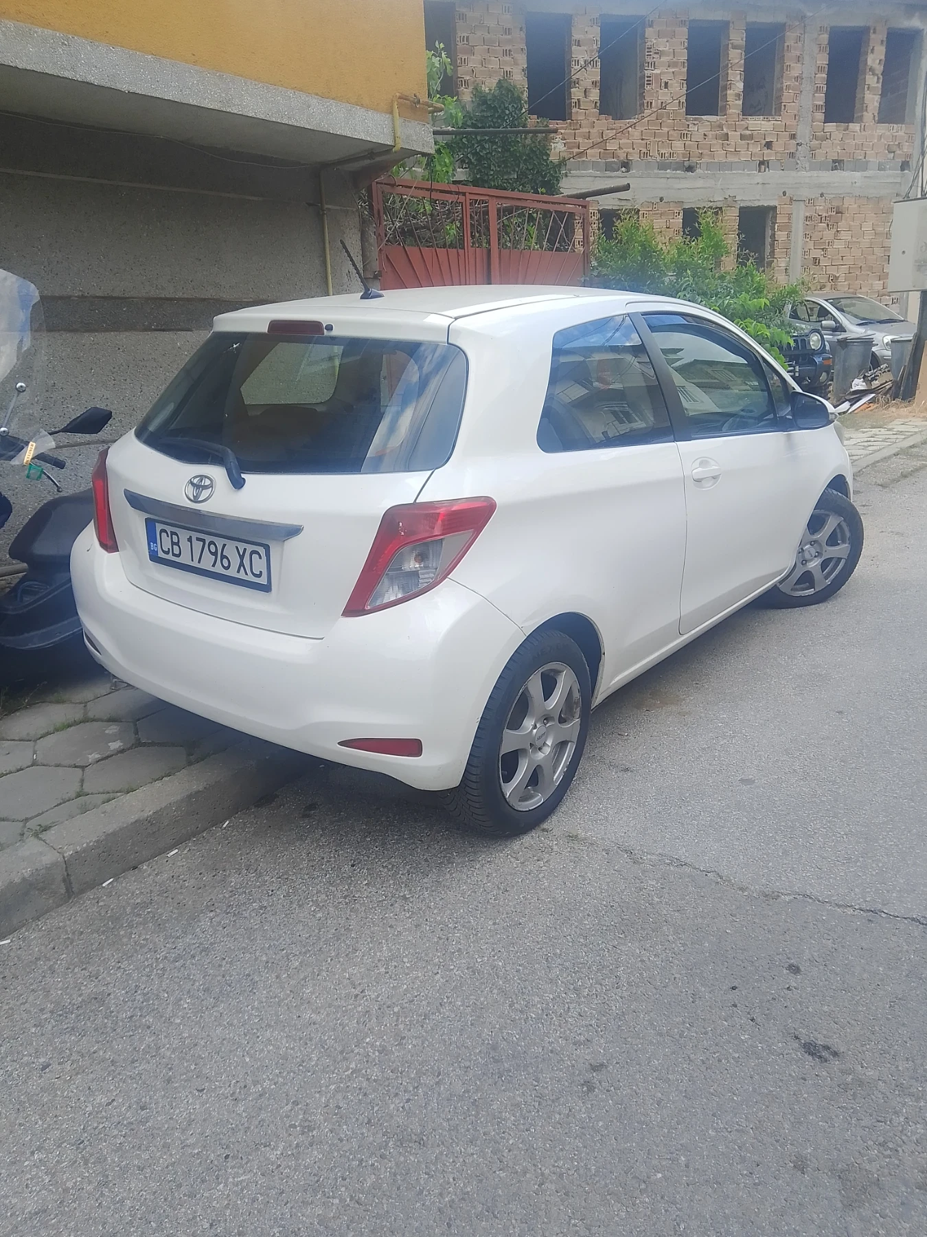 Toyota Yaris, снимка 3 - Автомобили и джипове - 54564054