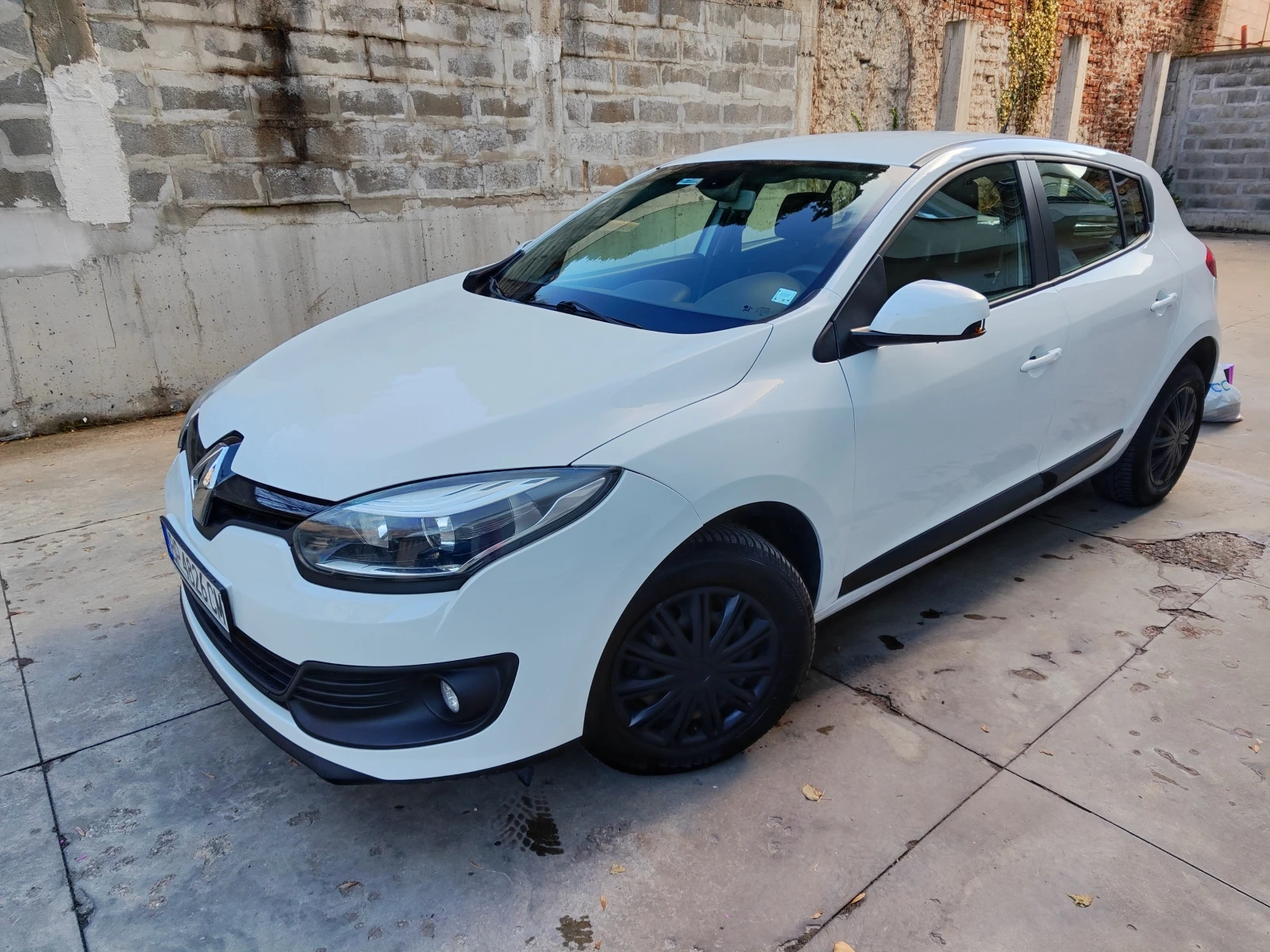 Renault Megane III, 1, 5 tDi, снимка 11 - Автомобили и джипове - 54683743