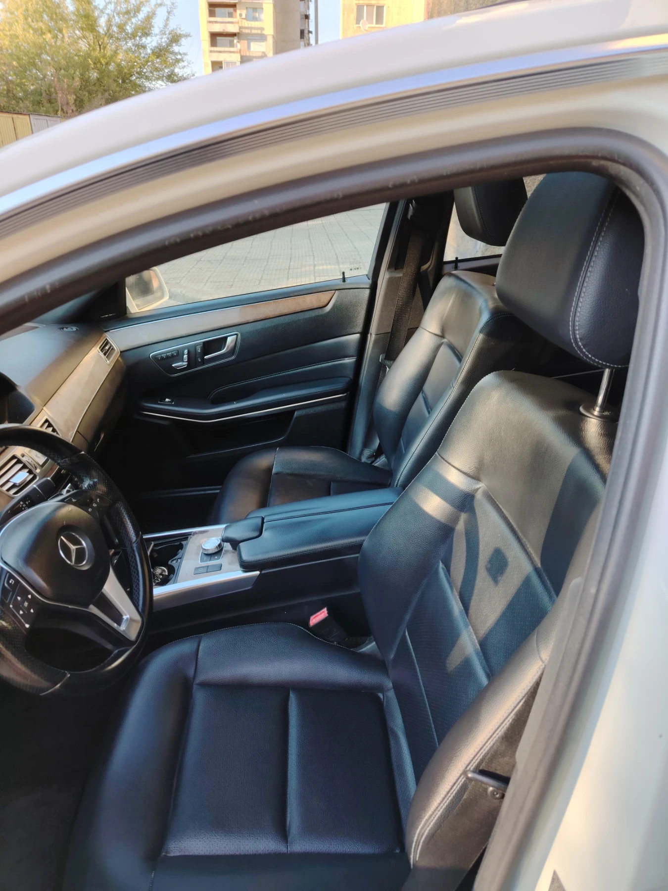 Mercedes-Benz E 350 АМГ пакет Бартер , снимка 9 - Автомобили и джипове - 54802177