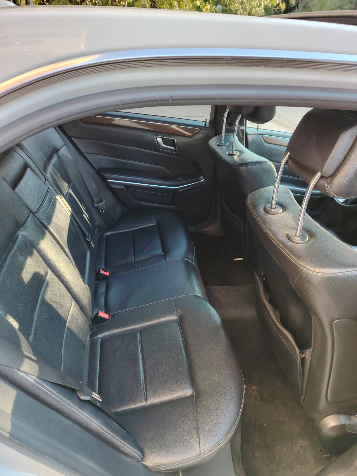 Mercedes-Benz E 350 АМГ пакет Бартер , снимка 6 - Автомобили и джипове - 54802177