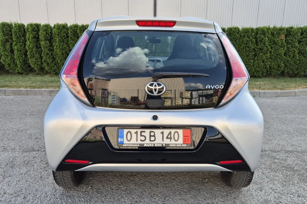 Toyota Aygo 1.0 Automatic, снимка 4 - Автомобили и джипове - 55179539