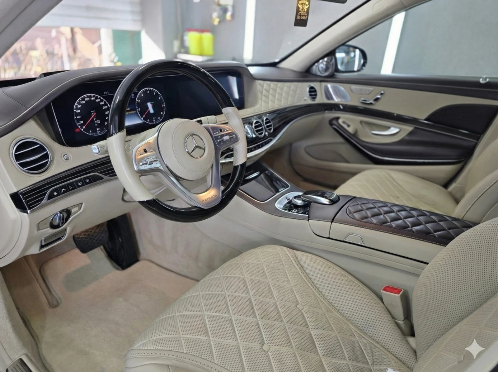 Mercedes-Benz S 560 Maybach, снимка 8 - Автомобили и джипове - 55376675