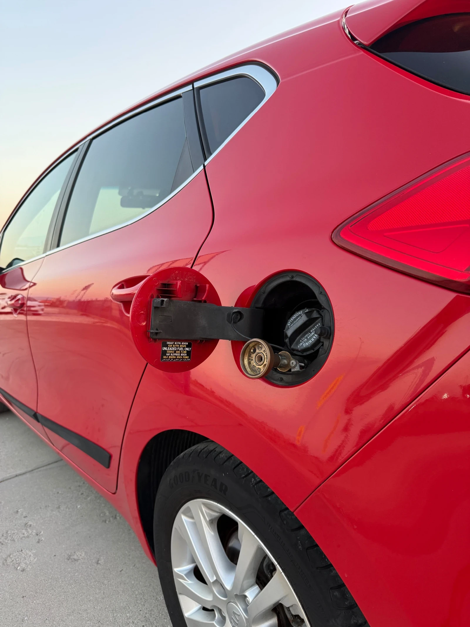 Kia Ceed 1.4 GPL, снимка 14 - Автомобили и джипове - 55650958