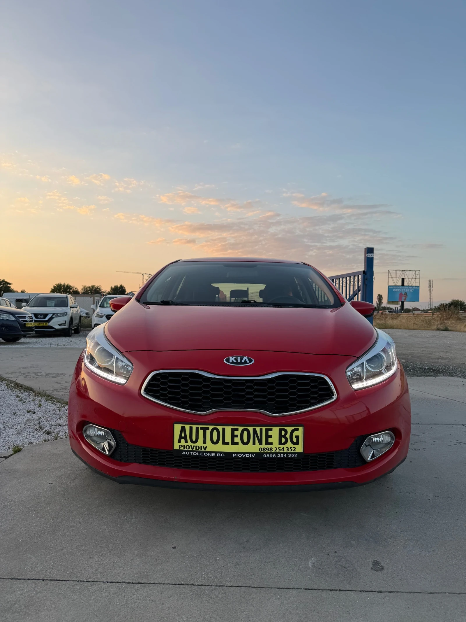 Kia Ceed 1.4 GPL, снимка 2 - Автомобили и джипове - 55650958