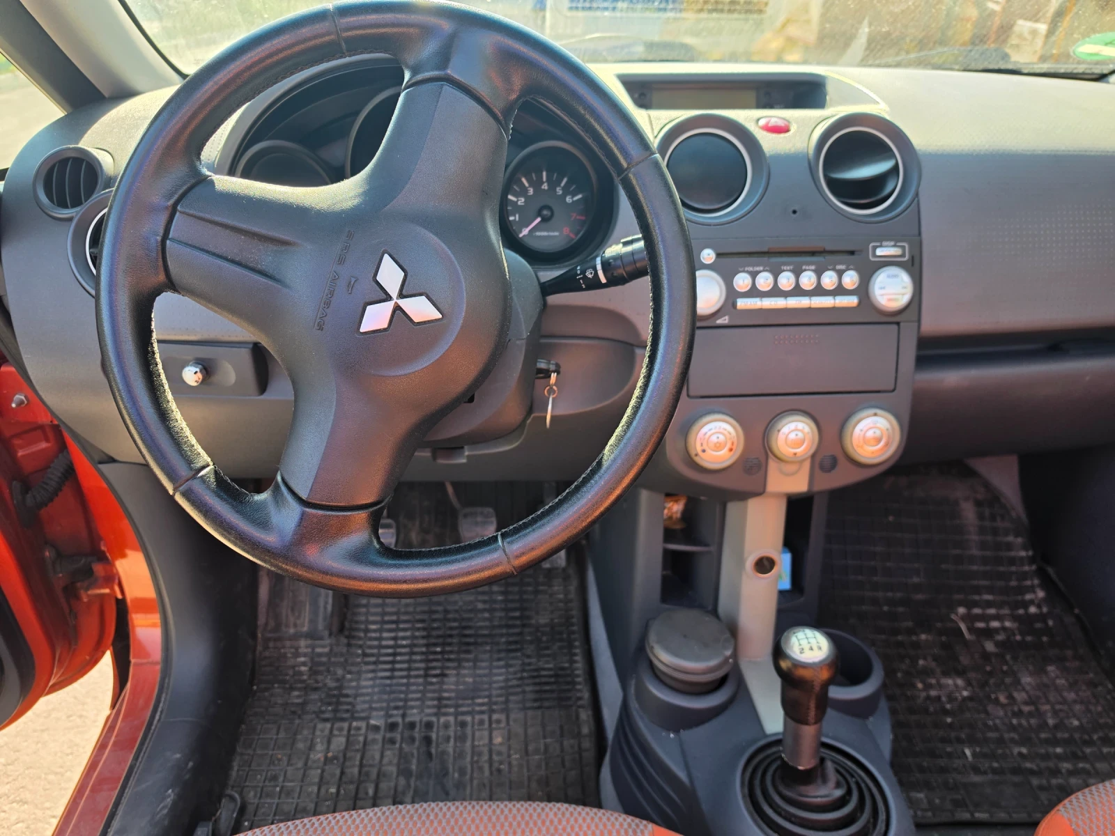 Mitsubishi Colt 1.5, снимка 6 - Автомобили и джипове - 56168231