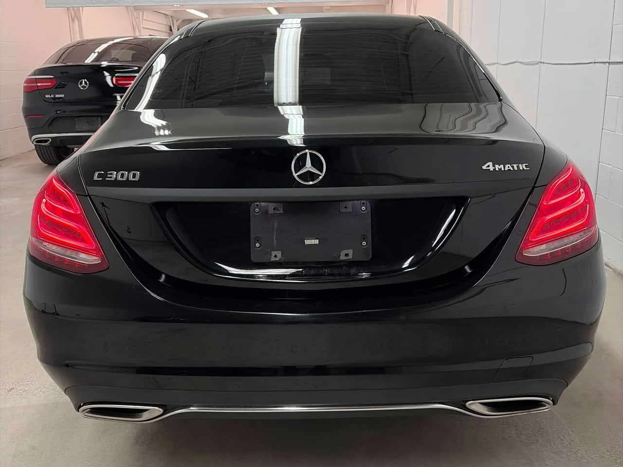 Mercedes-Benz C 300 * АВТОКРЕДИТ * ГЛАВНО ПРЕДСТАВИТЕЛСТВО, снимка 4 - Автомобили и джипове - 56192459