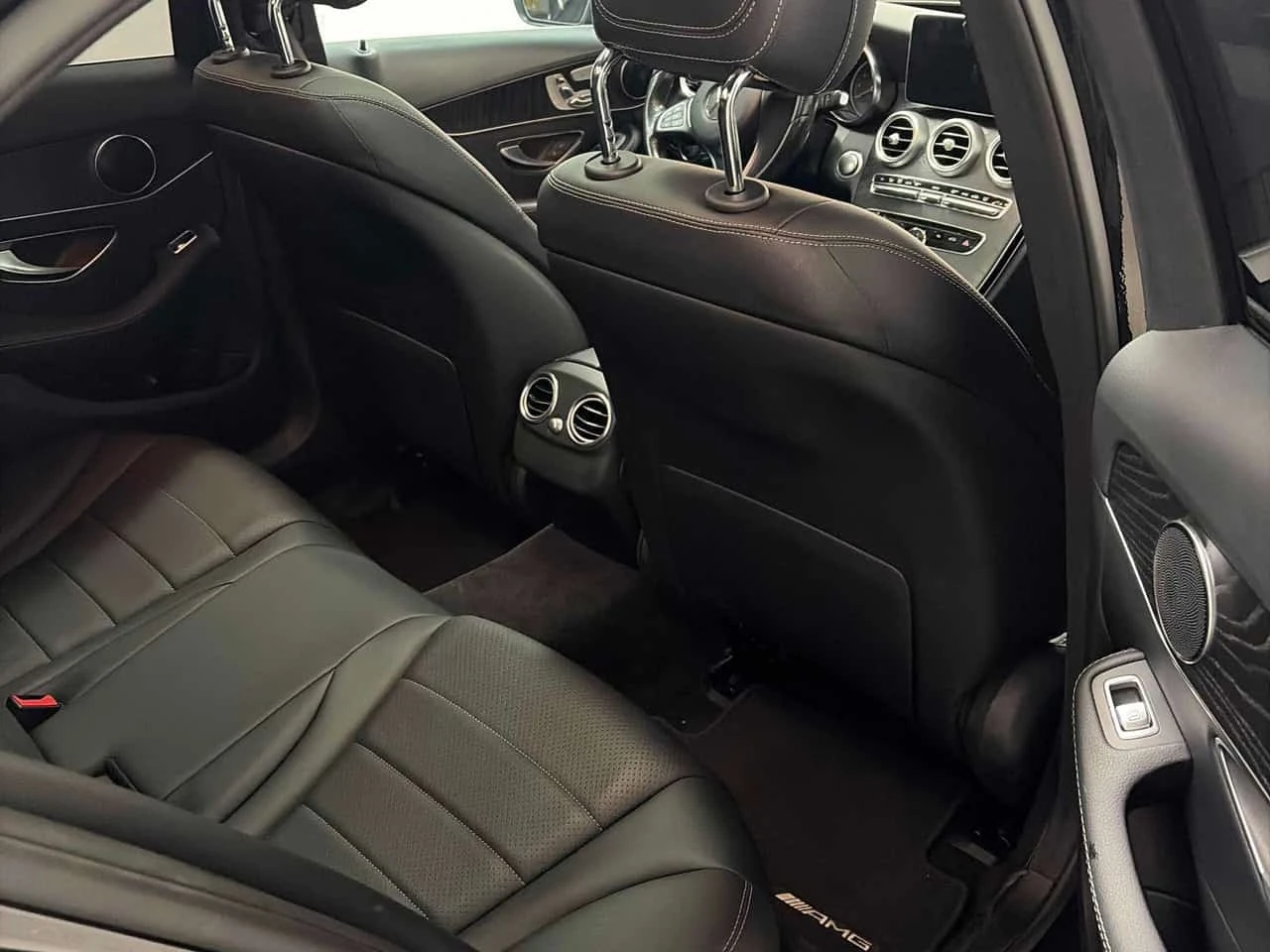 Mercedes-Benz C 300 * АВТОКРЕДИТ * ГЛАВНО ПРЕДСТАВИТЕЛСТВО, снимка 9 - Автомобили и джипове - 56192459