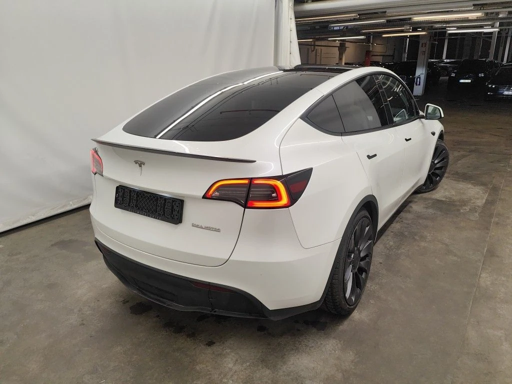 Tesla Model Y PERFORMANCE DUAL MOTOR NAVI LEATHER, снимка 4 - Автомобили и джипове - 56219973