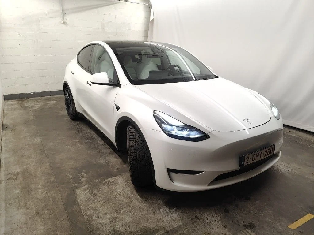 Tesla Model Y PERFORMANCE DUAL MOTOR NAVI LEATHER, снимка 3 - Автомобили и джипове - 56219973