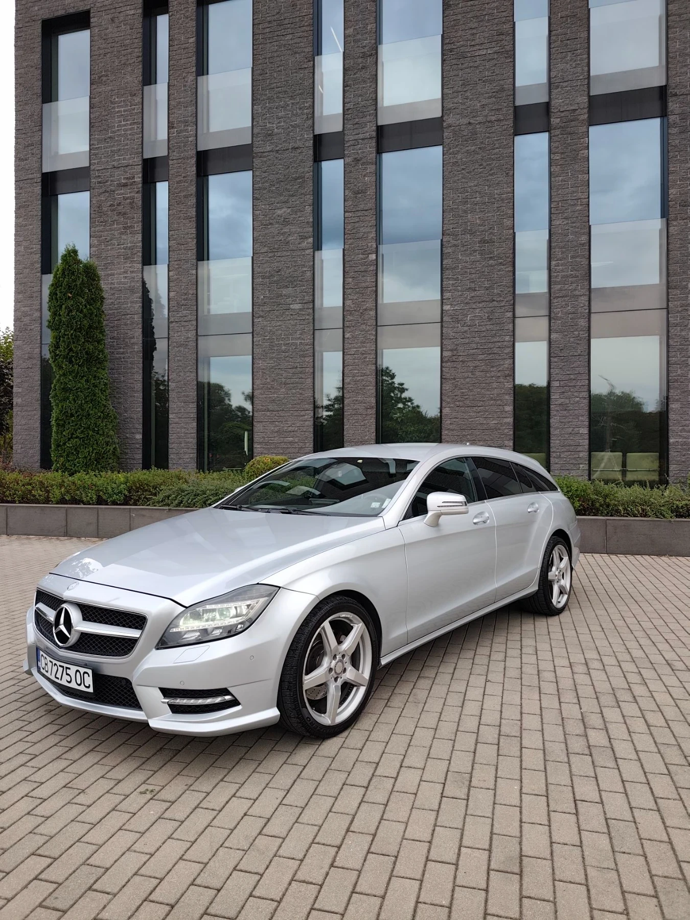 Mercedes-Benz CLS 350 AMG Shooting Brake УНИКАТ, снимка 3 - Автомобили и джипове - 56228309