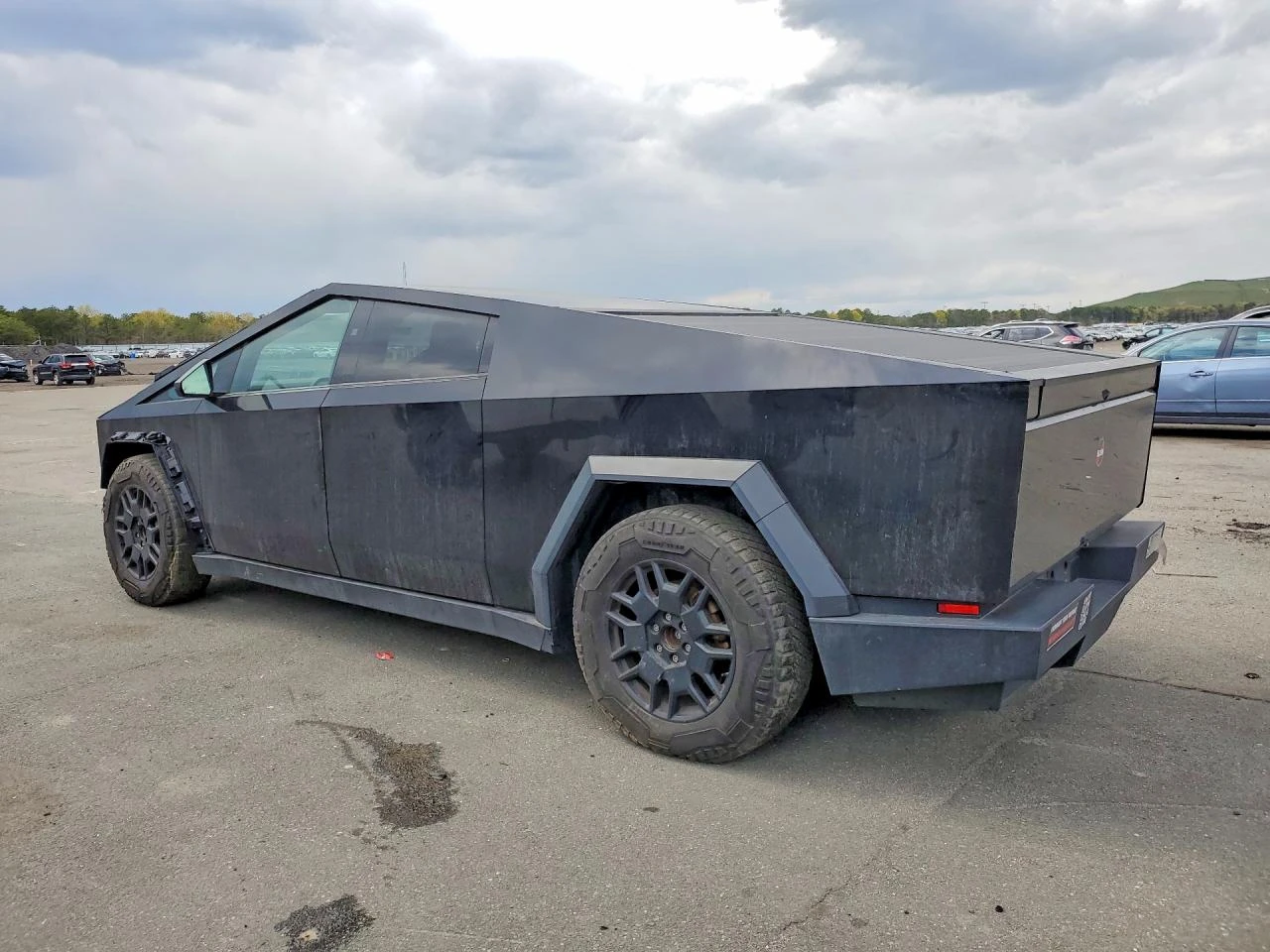 Tesla Cybertruck AWD* BLACKED OUT*  | Mobile.bg � ����������� 2