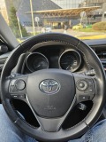 Toyota Auris 1.8 hybrid - изображение 5