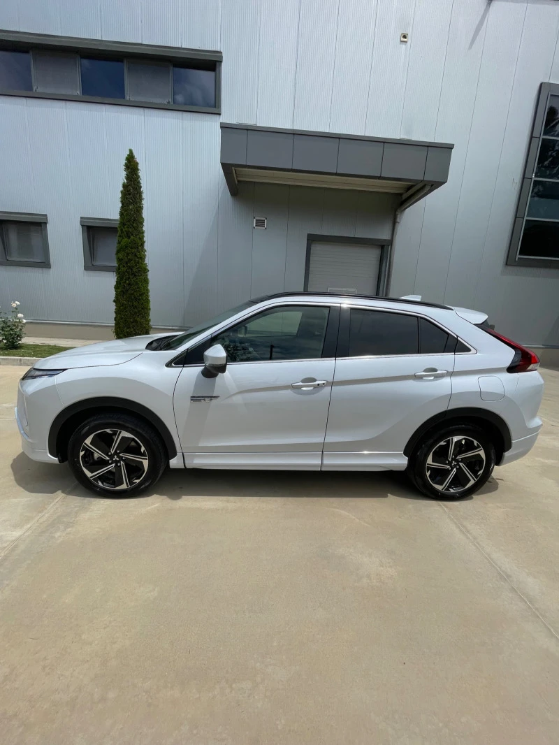 Mitsubishi Eclipse Cross NSPHEV, снимка 2 - Автомобили и джипове - 47562105