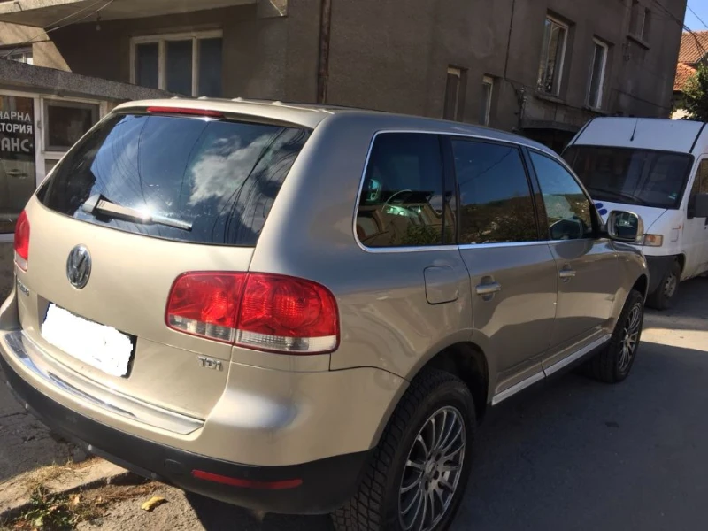 VW Touareg, снимка 5 - Автомобили и джипове - 48980114