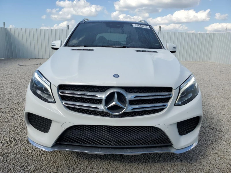 Mercedes-Benz GLE 350 4MATIC Harman/Kardon* AMG* KeylessGO* Панорама* , снимка 5 - Автомобили и джипове - 49313695