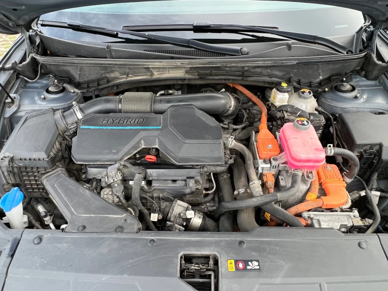 Hyundai Tucson 1.6 T-GDI HYBRID , снимка 16 - Автомобили и джипове - 52539122