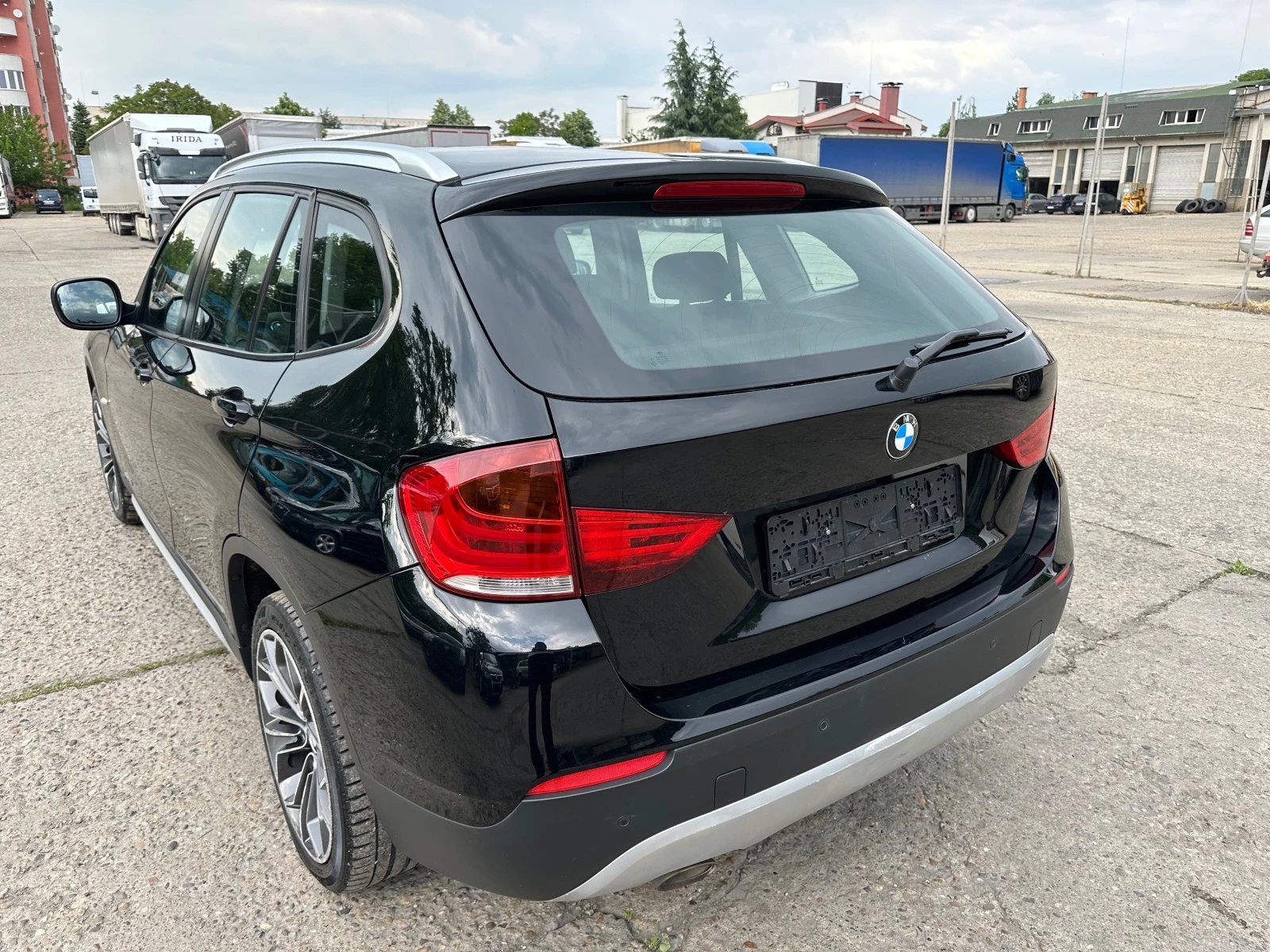 BMW X1 1.8 d - изображение 7