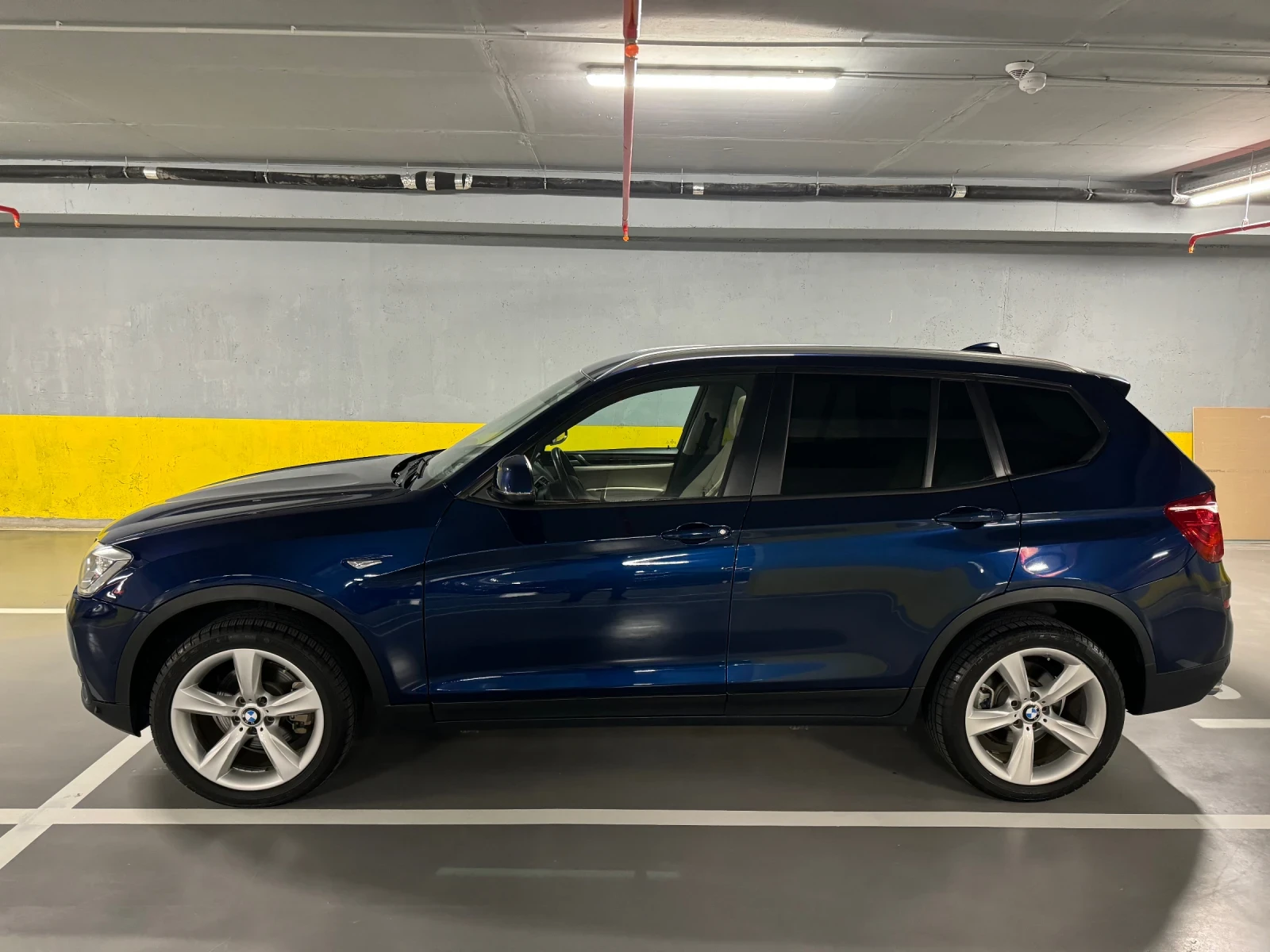 BMW X3 2.8i* Xdrive* HeadUp* HarmanKardon* KeyLess - изображение 2