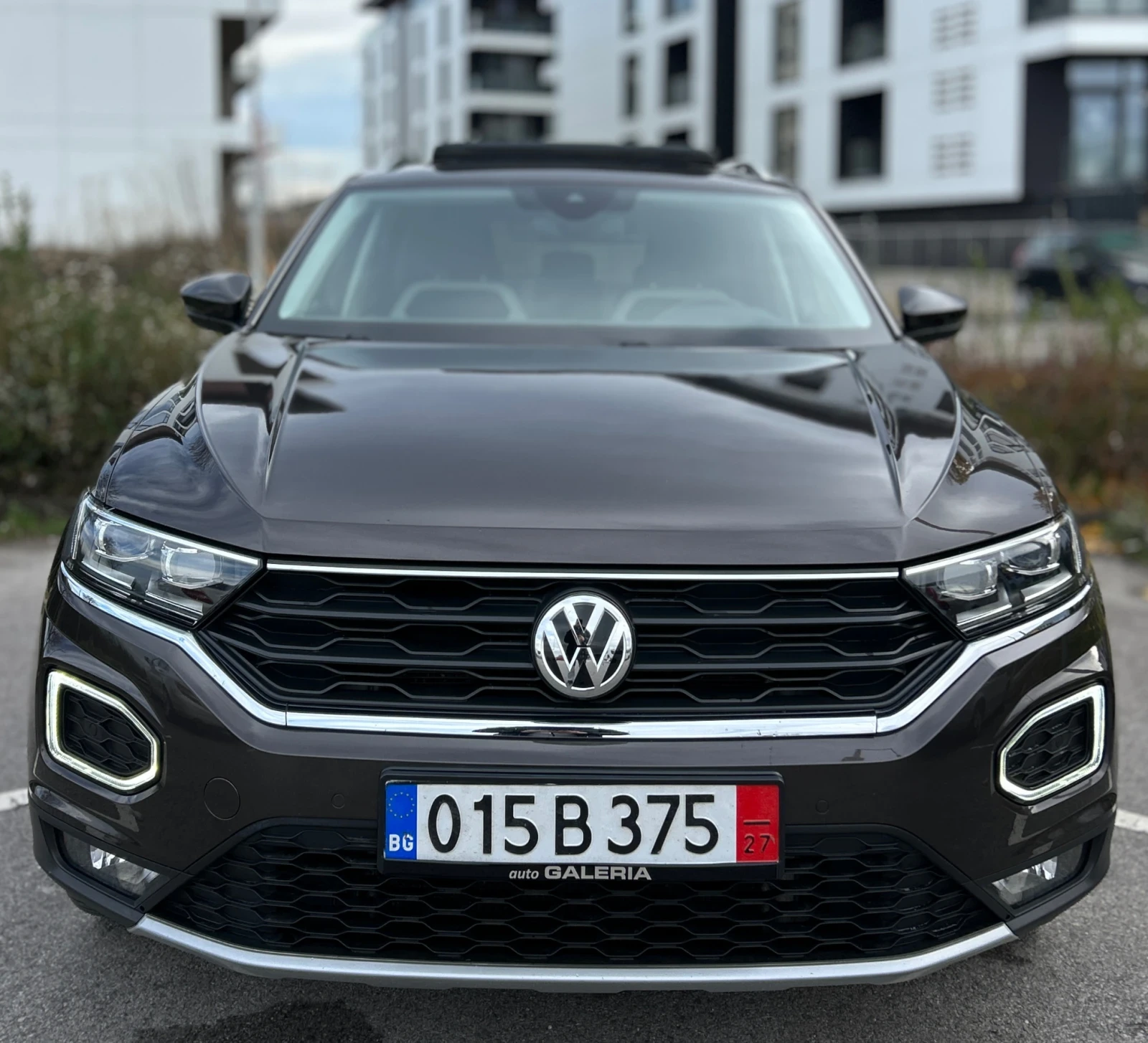 VW T-Roc 4Motion* DSG* FULL LED* DISTRONIC - изображение 4