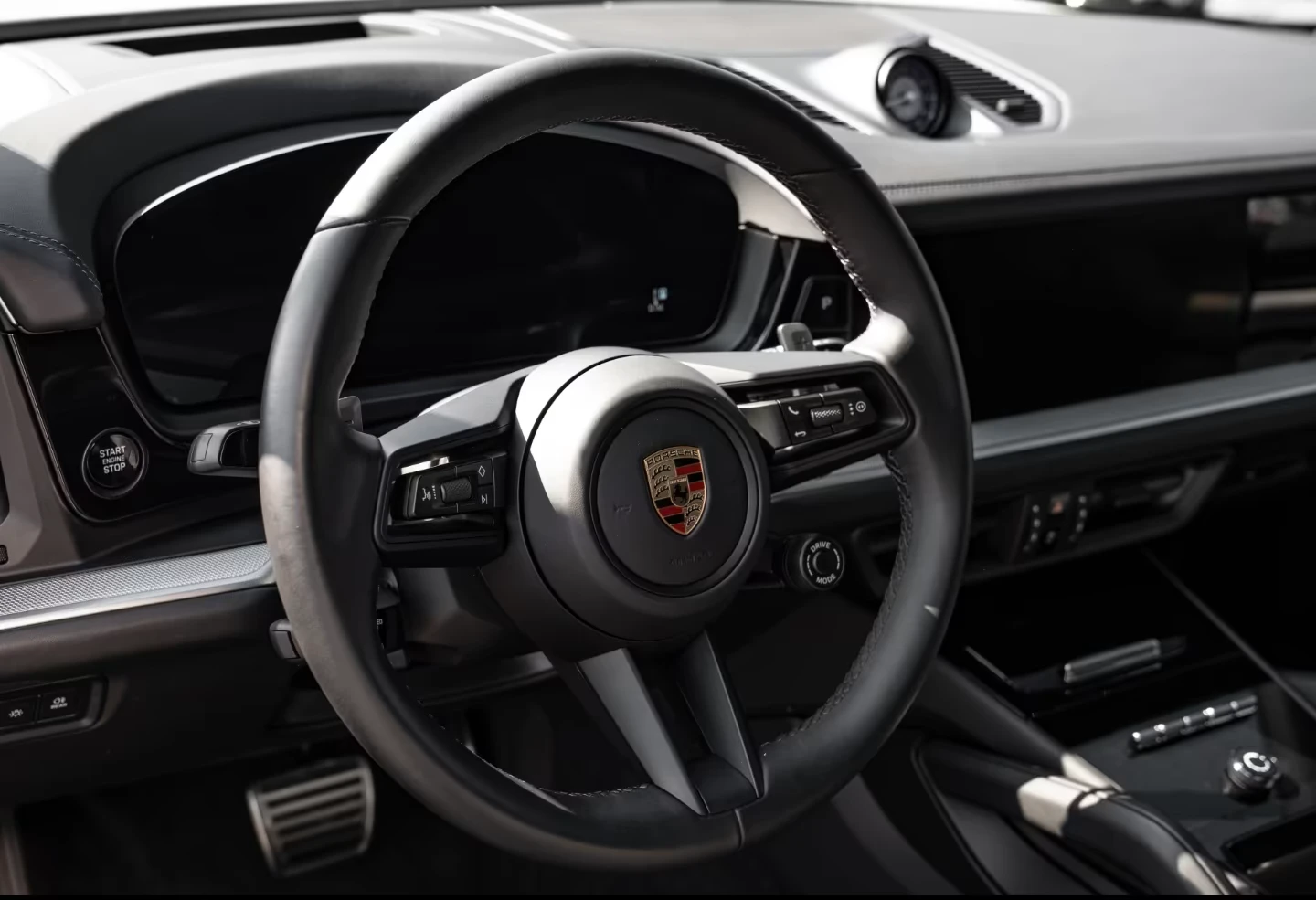 Porsche Cayenne S* E-HYBRID* PANO* HEAD-UP* BOSE* MEMORY* DISTR* , снимка 9 - Автомобили и джипове - 54452256