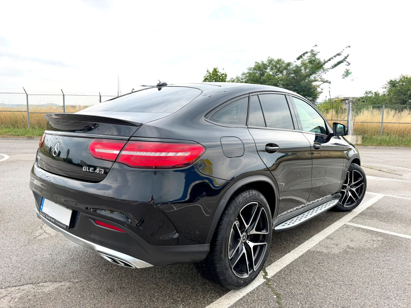 Mercedes-Benz GLE 43 AMG COUPE, снимка 3 - Автомобили и джипове - 54786579