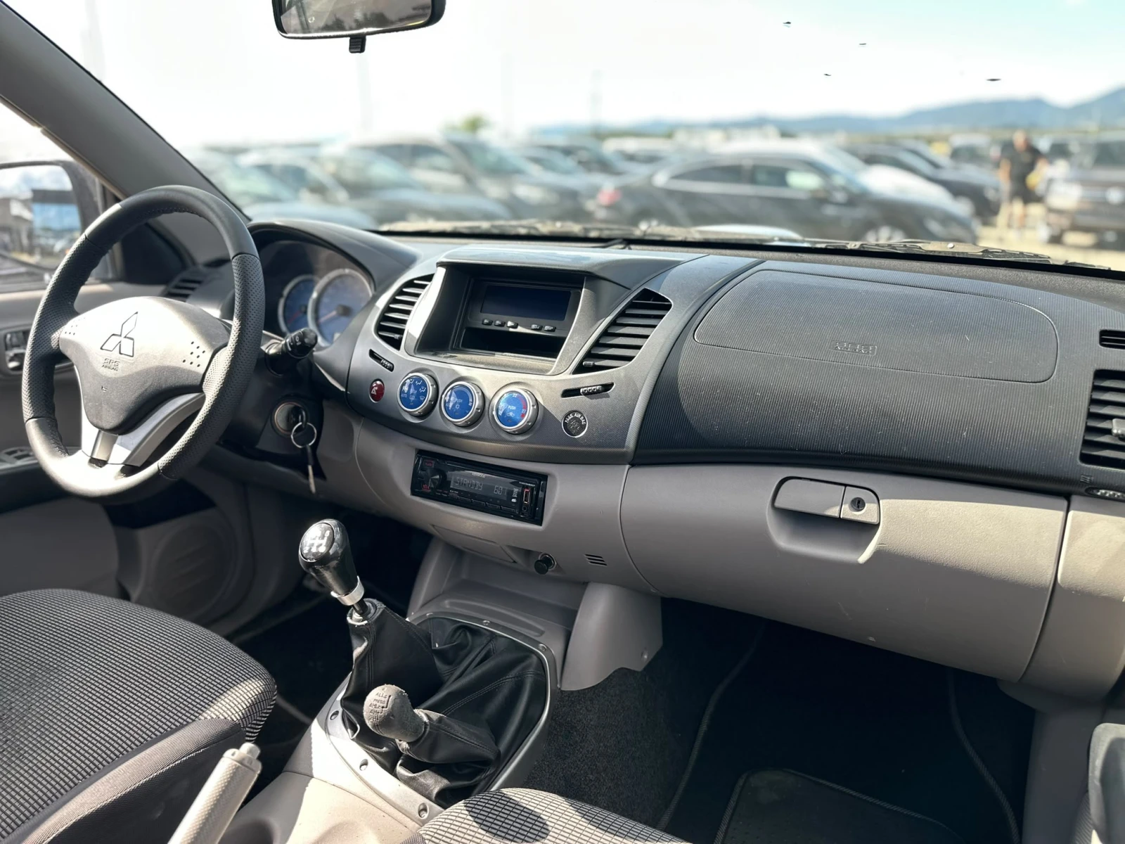 Mitsubishi L200 / DOUBLE CAB / 2.5D / 4X4 / TOP /, снимка 12 - Автомобили и джипове - 54946134