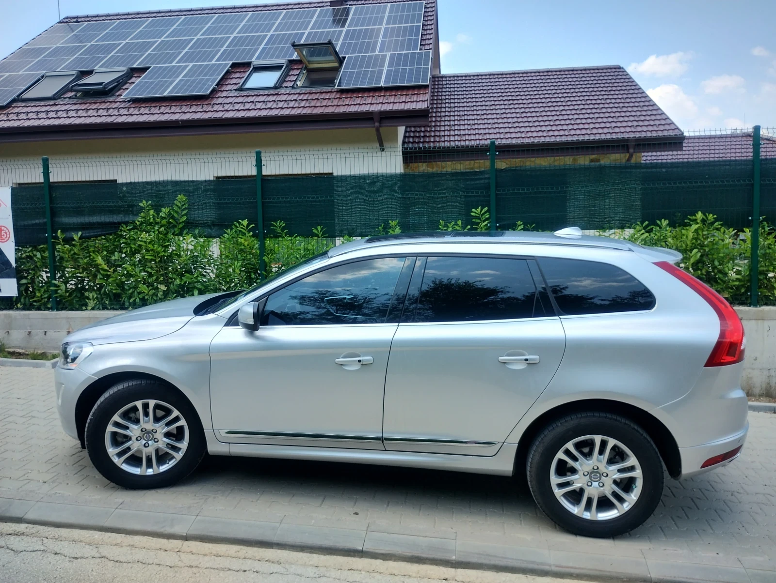 Volvo XC60 3.2 premier+ 126000km