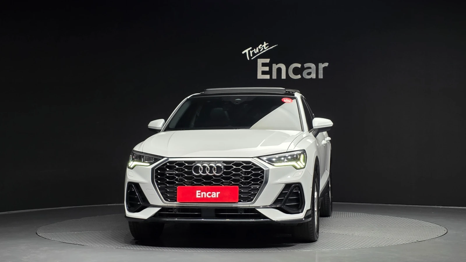 Audi Q3 2.0 40TFSI Quattro Sportback , снимка 3 - Автомобили и джипове - 55314475