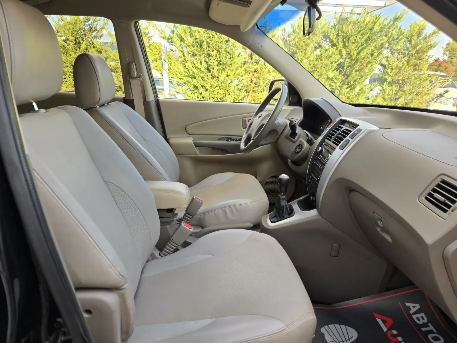 Hyundai Tucson 2.0i-141кс= 4х4= КЛИМАТРОНИК= КОЖА= FACE, снимка 14 - Автомобили и джипове - 56247240