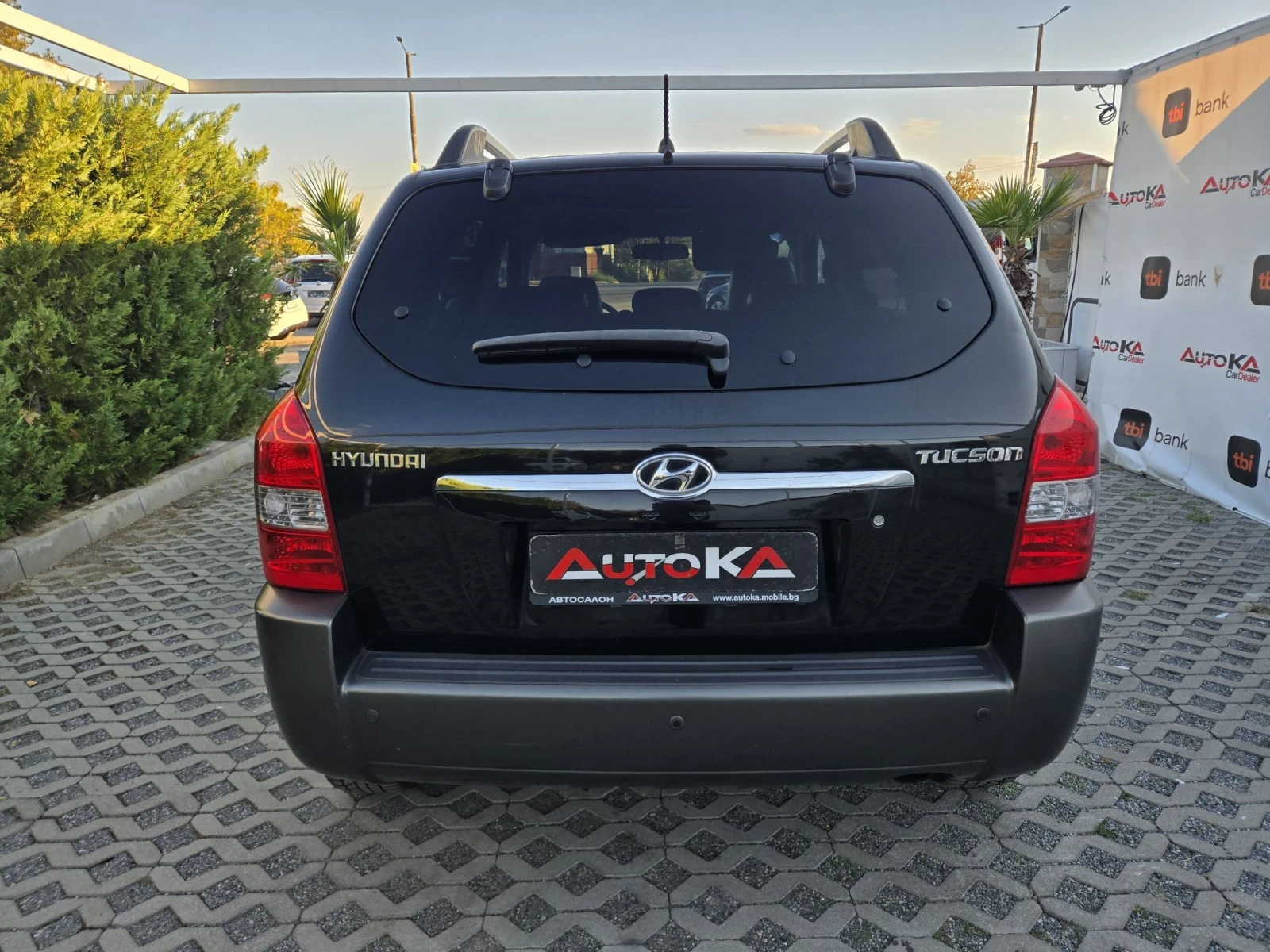 Hyundai Tucson 2.0i-141кс= 4х4= КЛИМАТРОНИК= КОЖА= FACE, снимка 4 - Автомобили и джипове - 56247240