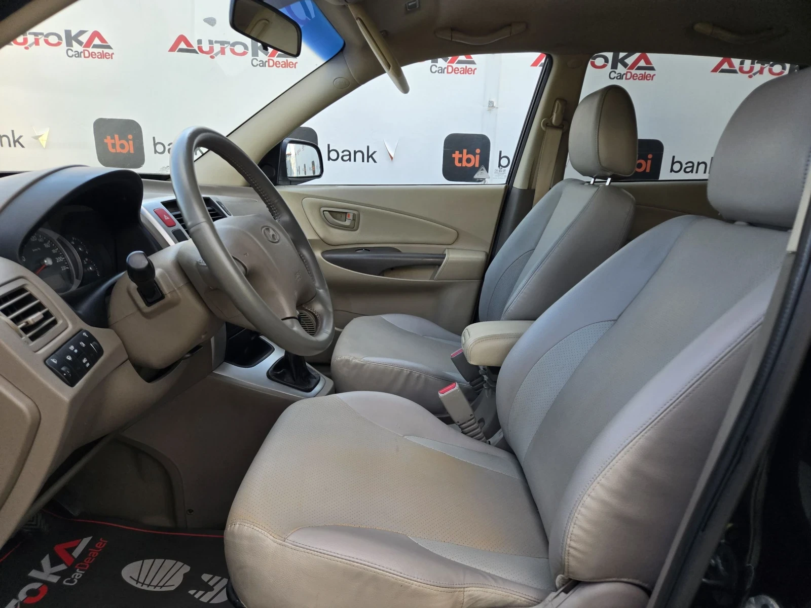 Hyundai Tucson 2.0i-141кс= 4х4= КЛИМАТРОНИК= КОЖА= FACE, снимка 7 - Автомобили и джипове - 56247240